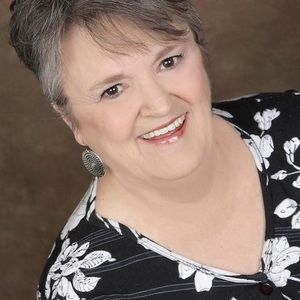 Meet your Posher, Lydia